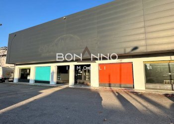 Foto 7 - Locale Commerciale VIA J. KENNEDY
 
28, Riese Pio X - foto 7