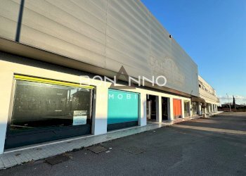 Foto 8 - Locale Commerciale VIA J. KENNEDY
 
28, Riese Pio X - foto 8