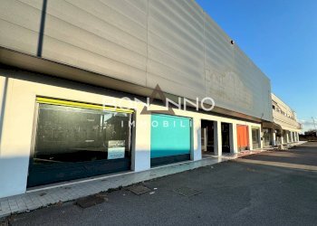 Foto 9 - Locale Commerciale VIA J. KENNEDY
 
28, Riese Pio X - foto 9