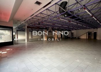 Foto 17 - Locale Commerciale VIA J. KENNEDY
 
28, Riese Pio X - foto 17