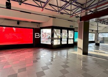 Foto 32 - Locale Commerciale VIA J. KENNEDY
 
28, Riese Pio X - foto 32