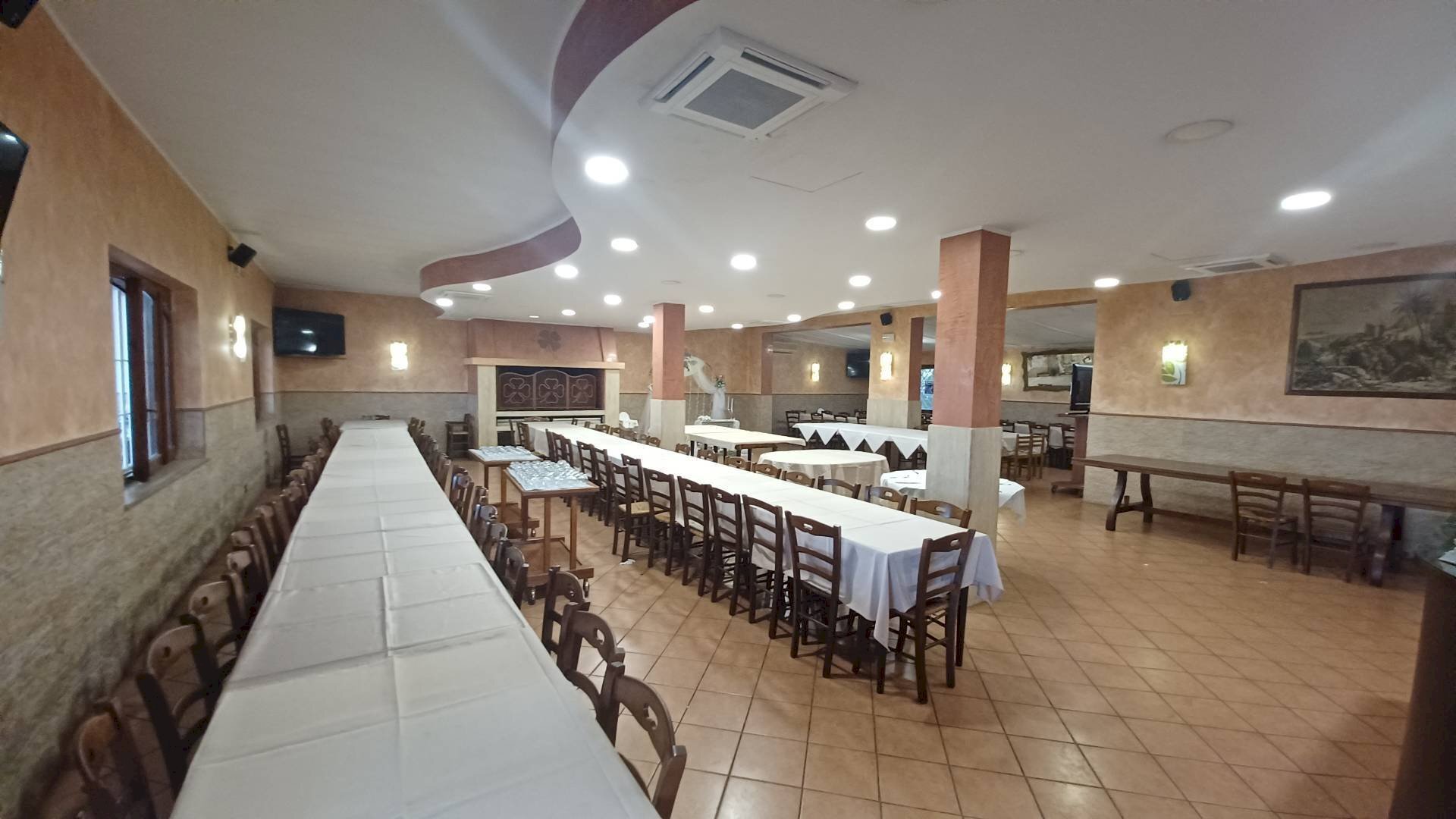 Foto 1 - Locale Commerciale Via Pontinia km 106500, Terracina - foto 1