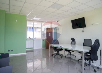 Ufficio - Capannone Via Vincenco Monti
 
52, Rho - foto 4