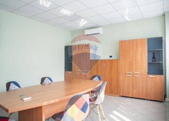 Sala da pranzo - Capannone Via Vincenco Monti
 
52, Rho - foto 6