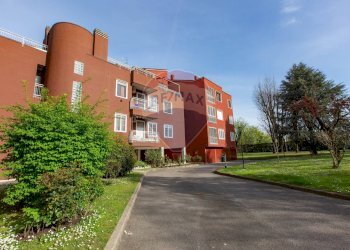 Contesto condominiale - Trilocale via I Maggio
 
39, Buccinasco - foto 28