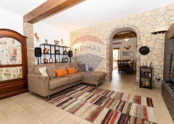 Soggiorno - Casa semi indipendente via Marconi
 
8/10, Pancarana - foto 41