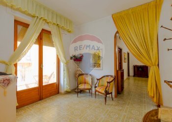 Sala da pranzo - Villa Via Giovanni Boccaccio
 
10, Conversano - foto 33