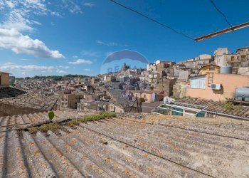 Edificio all\'aperto - Casa indipendente Via Giuseppico
 
5, Caltagirone - foto 2