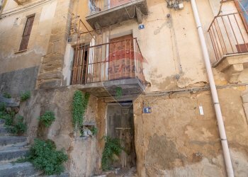 Edificio all\'aperto - Casa indipendente Via Giuseppico
 
5, Caltagirone - foto 23