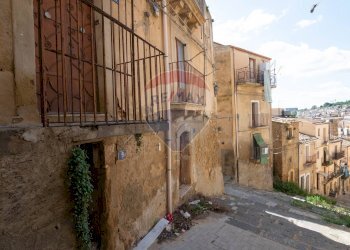 Edificio all\'aperto - Casa indipendente Via Giuseppico
 
5, Caltagirone - foto 25