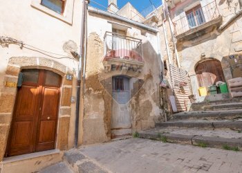 Edificio all\'aperto - Casa indipendente Via Giuseppico
 
5, Caltagirone - foto 26