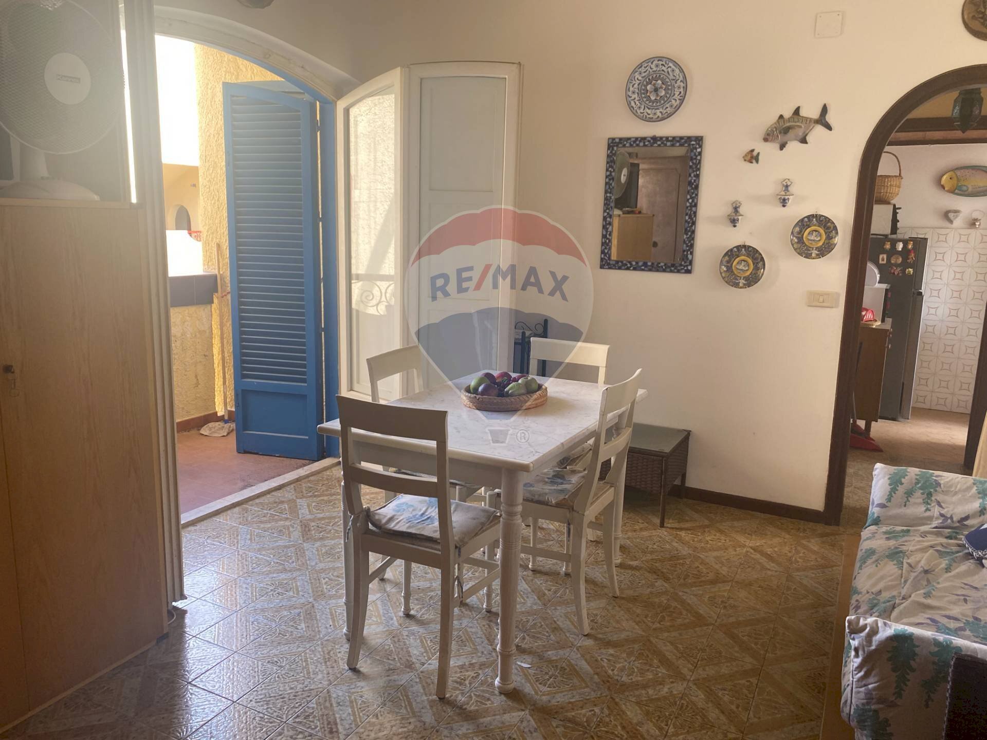 Sala da pranzo - Two-room apartment via teocle
 
36, Giardini-Naxos - photo 1