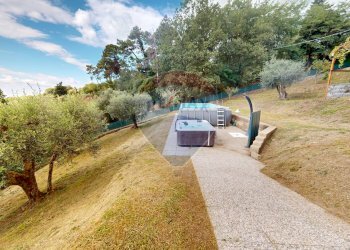 Giardino - Villa VIA delle quercie
 
47, Massarosa - foto 7