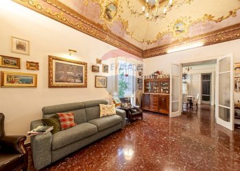 Soggiorno - Trilocale Via Giuseppe Garibaldi, Nocera Inferiore - foto 1