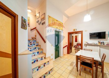 Sala da pranzo - Four-room apartment via solimena
 
93, Nocera Inferiore - photo 4