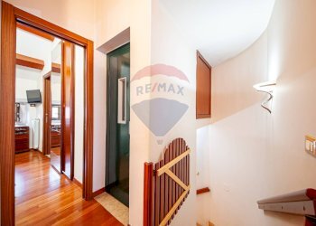 Hall / corridoio - Four-room apartment via solimena
 
93, Nocera Inferiore - photo 6