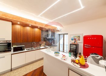 Cucina - Appartamento Corso Vittorio Emanuele, Nocera Inferiore - foto 6