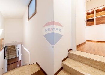 Scale - Appartamento Corso Vittorio Emanuele, Nocera Inferiore - foto 8