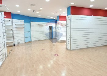 Non correlato - Locale Commerciale Via Arturo Petrosini, Nocera Inferiore - foto 8