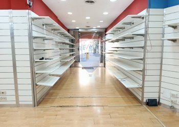 Cabina armadio - Locale Commerciale Via Arturo Petrosini, Nocera Inferiore - foto 11