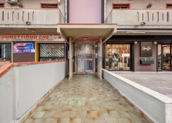 Edificio all\'aperto - Appartamento Via Antonio Gramsci
 
25/A, Gravina di Catania - foto 2