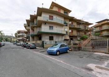 Edificio all\'aperto - Appartamento via San Nicolò
 
157, Aci Catena - foto 1