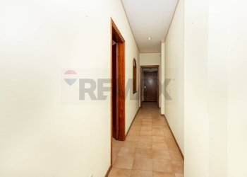 Hall / corridoio - Appartamento via San Nicolò
 
157, Aci Catena - foto 7