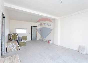 Stanza vuota - Villa Bifamiliare VIA DAMIANO CHIESA
 
10, Catania - foto 4