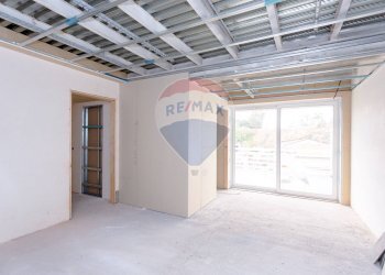 Parcheggio - Villa Bifamiliare VIA DAMIANO CHIESA
 
10, Catania - foto 22