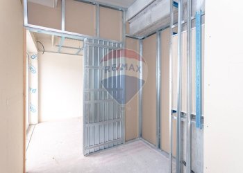 Non correlato - Villa Bifamiliare VIA DAMIANO CHIESA
 
10, Catania - foto 26