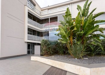 Edificio all\'aperto - Villa Bifamiliare VIA DAMIANO CHIESA
 
10, Catania - foto 40