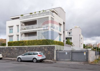 Edificio all\'aperto - Villa Bifamiliare VIA DAMIANO CHIESA
 
10, Catania - foto 43