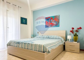 Camera / camera da letto - Quadrilocale Viale unità di Italia e delle regioni
 
1, Roccalumera - foto 19