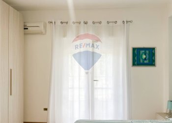 Camera / camera da letto - Quadrilocale Viale unità di Italia e delle regioni
 
1, Roccalumera - foto 21