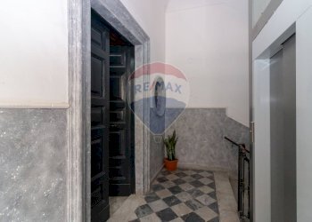 Hall / corridoio - Quadrilocale via Garibaldi
 
117, Catania - foto 4