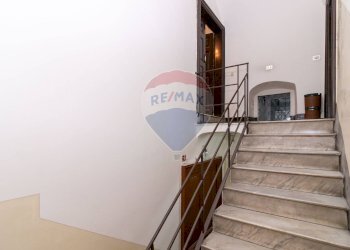 Scale - Quadrilocale via Garibaldi
 
117, Catania - foto 5