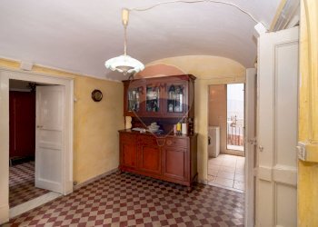 Hall / corridoio - Quadrilocale via Garibaldi
 
117, Catania - foto 14