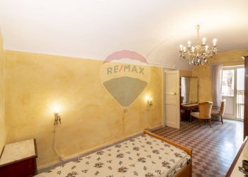 Camera / camera da letto - Quadrilocale via Garibaldi
 
117, Catania - foto 20