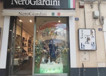 Edificio all\'aperto - Locale Commerciale VIALE PRINCIPE UMBERTO
 
44, Caltagirone - foto 3