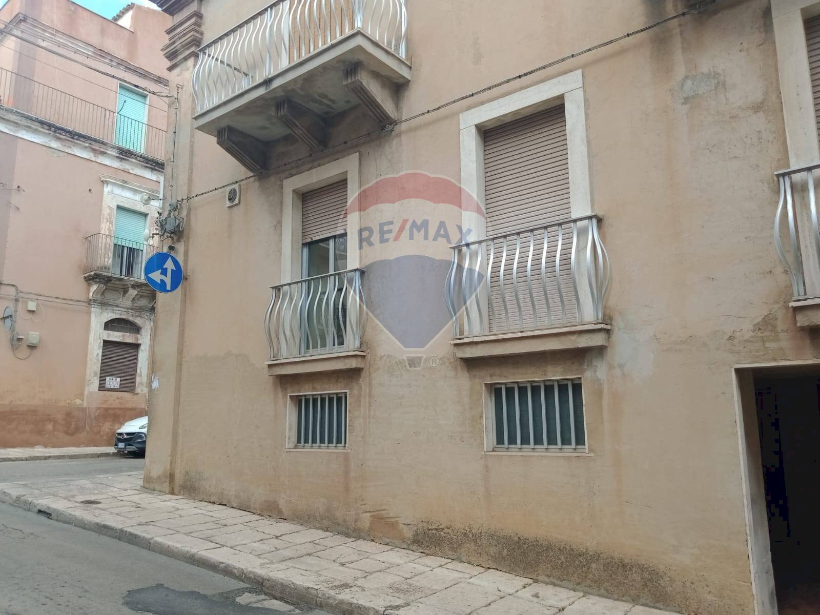 Edificio all\'aperto - Box Via G.B. odierna
 
119, Ragusa - photo 3