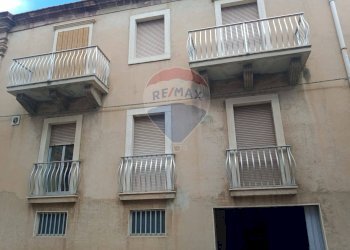 Edificio all\'aperto - Box Via G.B. odierna
 
119, Ragusa - photo 2