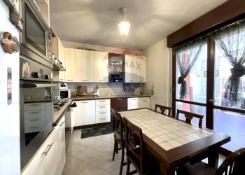 Cucina - Trilocale Via Montecampione
 
2, Arese - foto 11