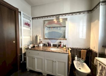 Bagno - Trilocale Via Montecampione
 
2, Arese - foto 19