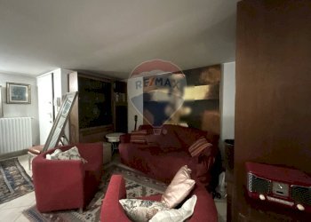 Taverna - Trilocale Via Montecampione
 
2, Arese - foto 22