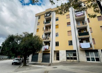 Foto 1 - Quadrilocale VIA BOTTICELLI
 
6, Lucera - foto 1
