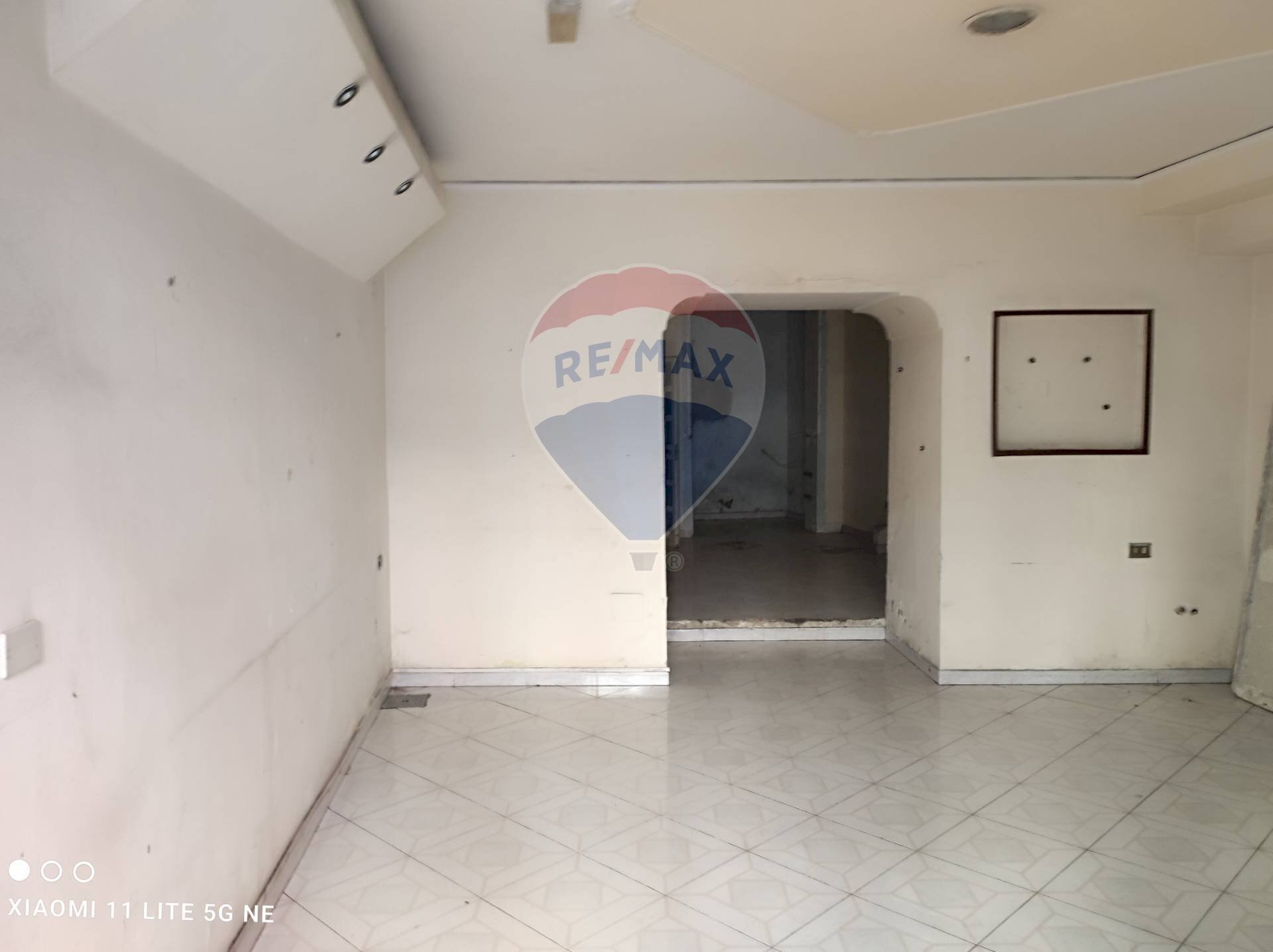 Stanza vuota - Commercial Premises Calata Capodichino
 
23, Napoli - photo 1