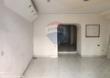 Stanza vuota - Commercial Premises Calata Capodichino
23, Napoli - photo 1