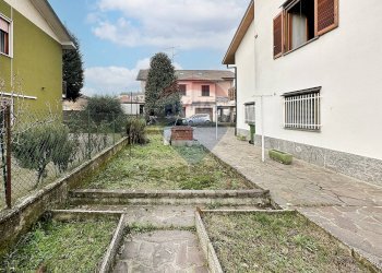 Giardino - Villa MARIANI MONSIGNOR ANGELO
 
4, Vidigulfo - foto 17