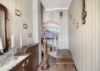 Hall / corridoio - Villa MARIANI MONSIGNOR ANGELO
 
4, Vidigulfo - foto 33