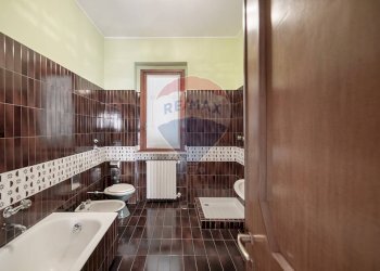 Bagno - Villa MARIANI MONSIGNOR ANGELO
 
4, Vidigulfo - foto 40